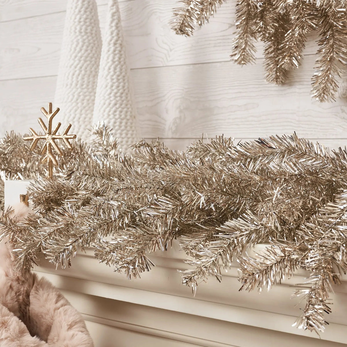 Yulemere Silver and Gold Metallic Soft Touch Tinsel Wreath detail view 5