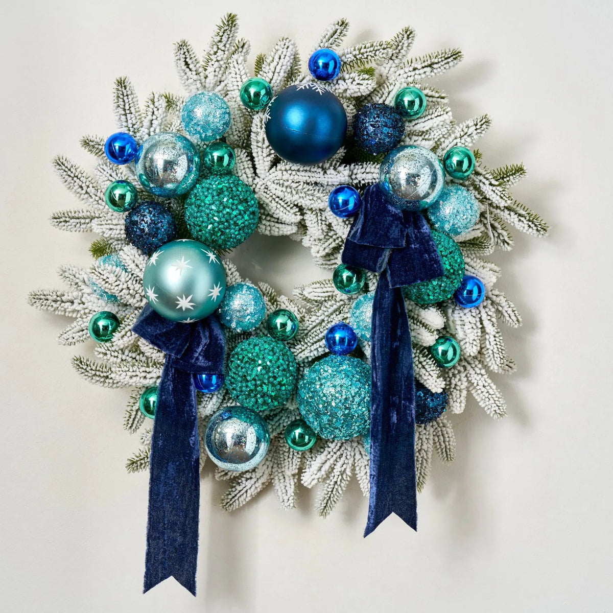 Yulemere Mixed Blue and Seafoam Sparkle Christmas Wreath detail view 3