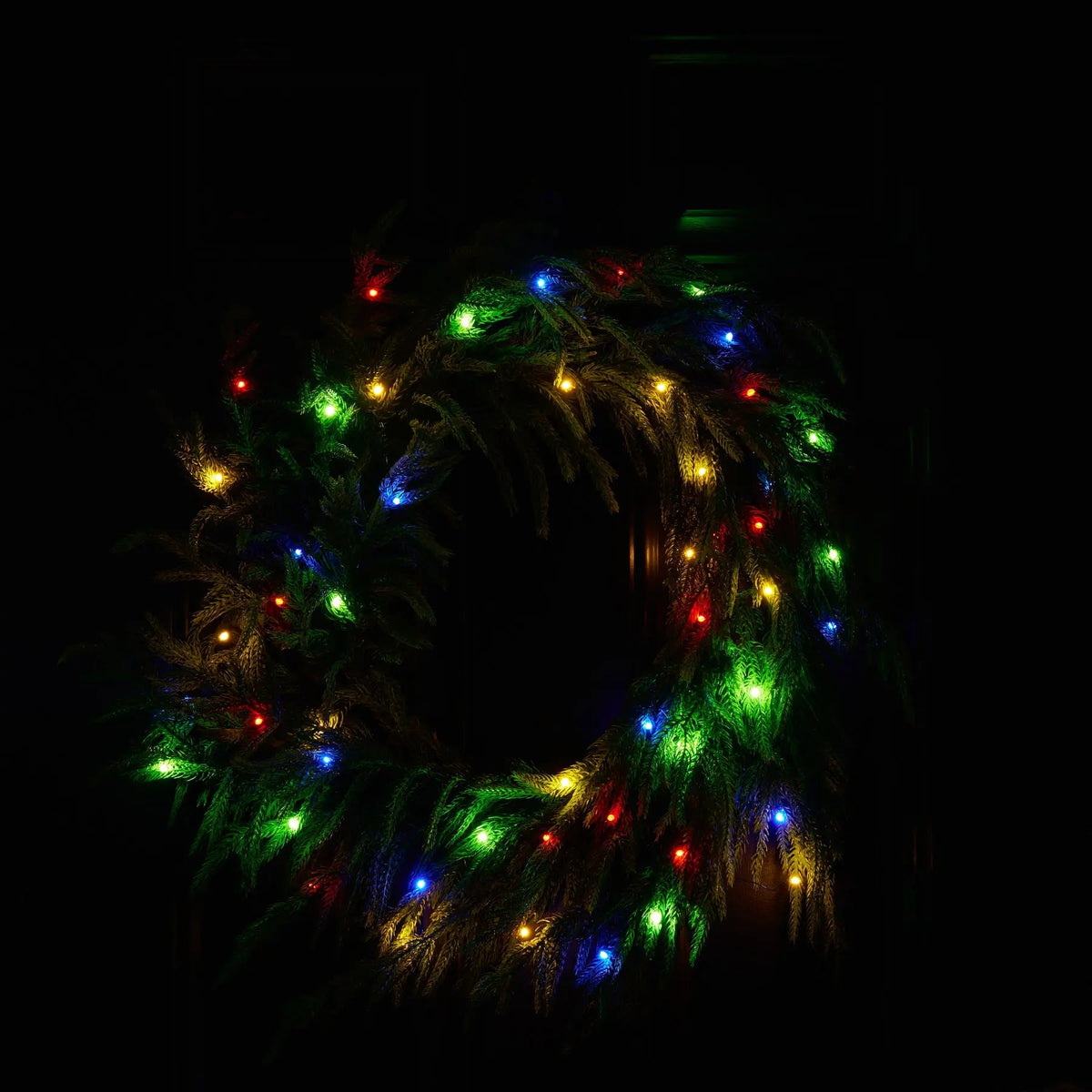 Yulemere Multicolored Pre Lit Real Christmas Wreath detail view 6