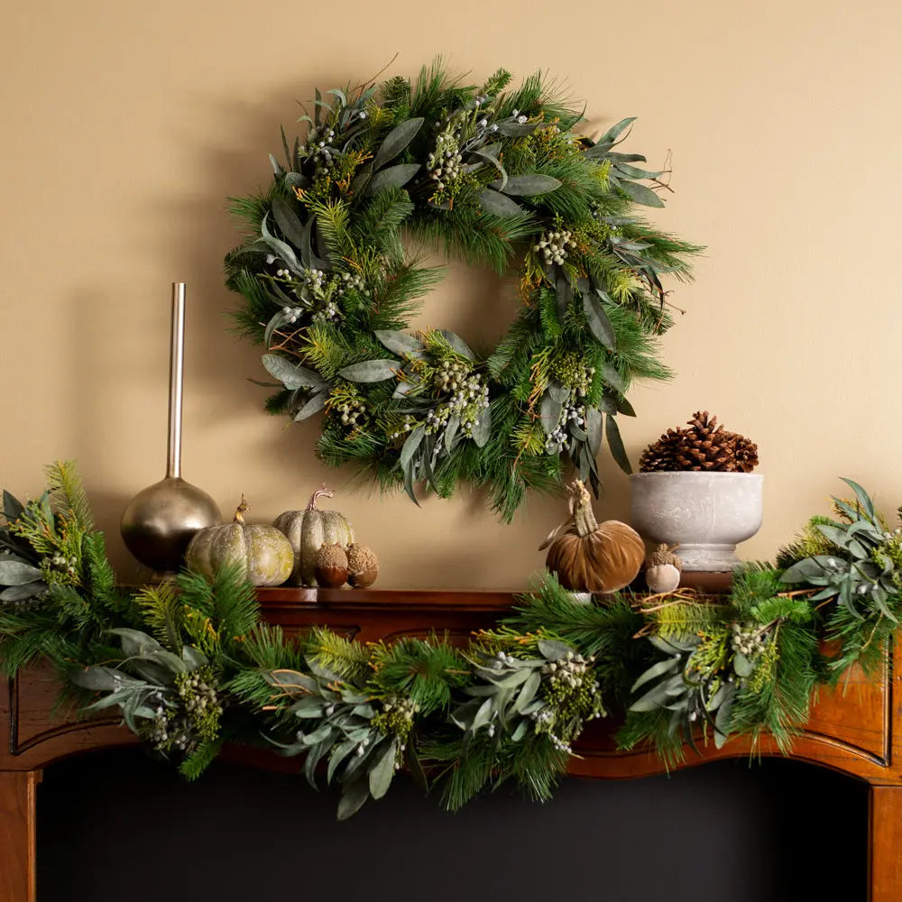 Yulemere Seeded Eucalyptus and Christmas Pine Winter Wreath detail view 9