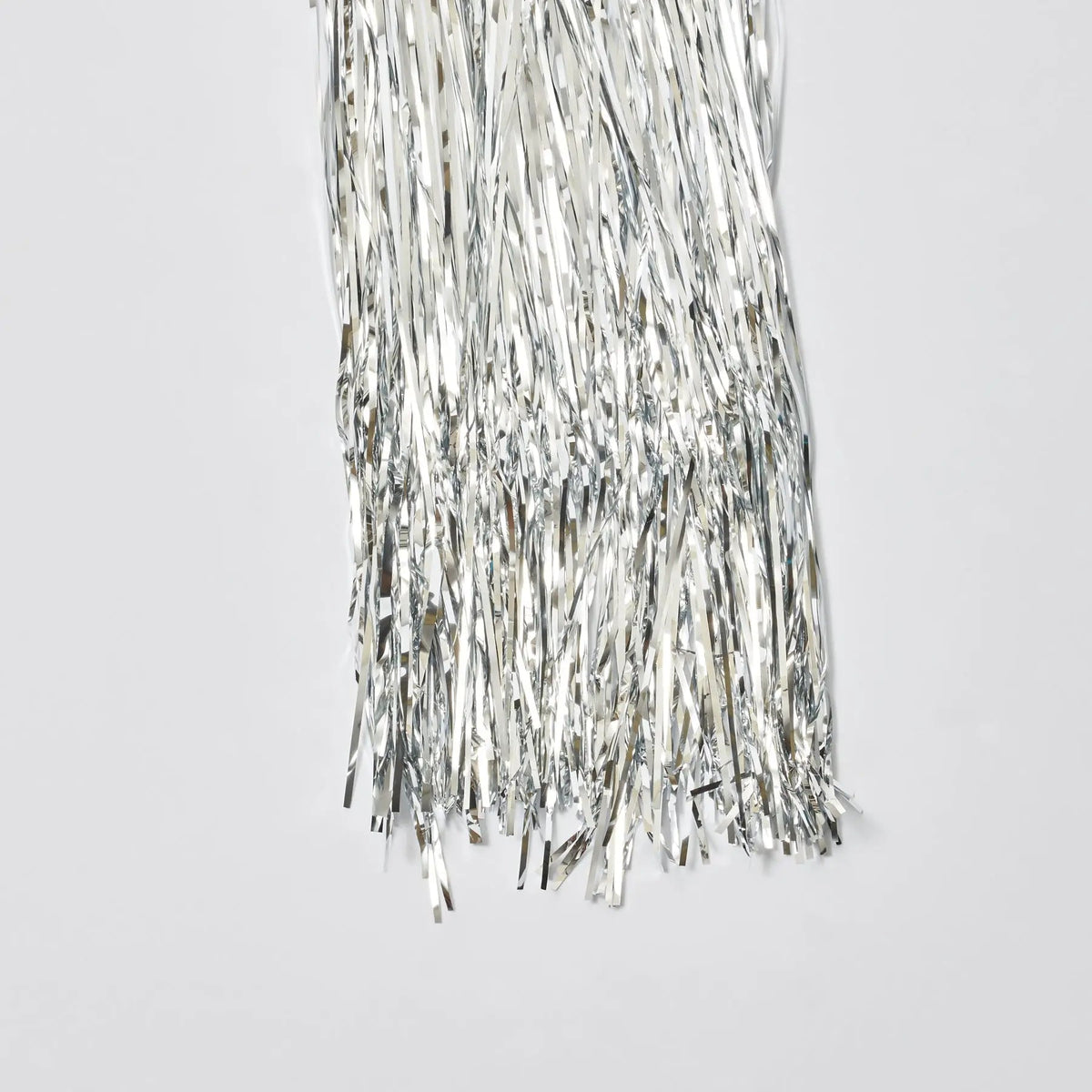Yulemere Silver Metallic Lametta Christmas Tree Tinsel Decor overall view