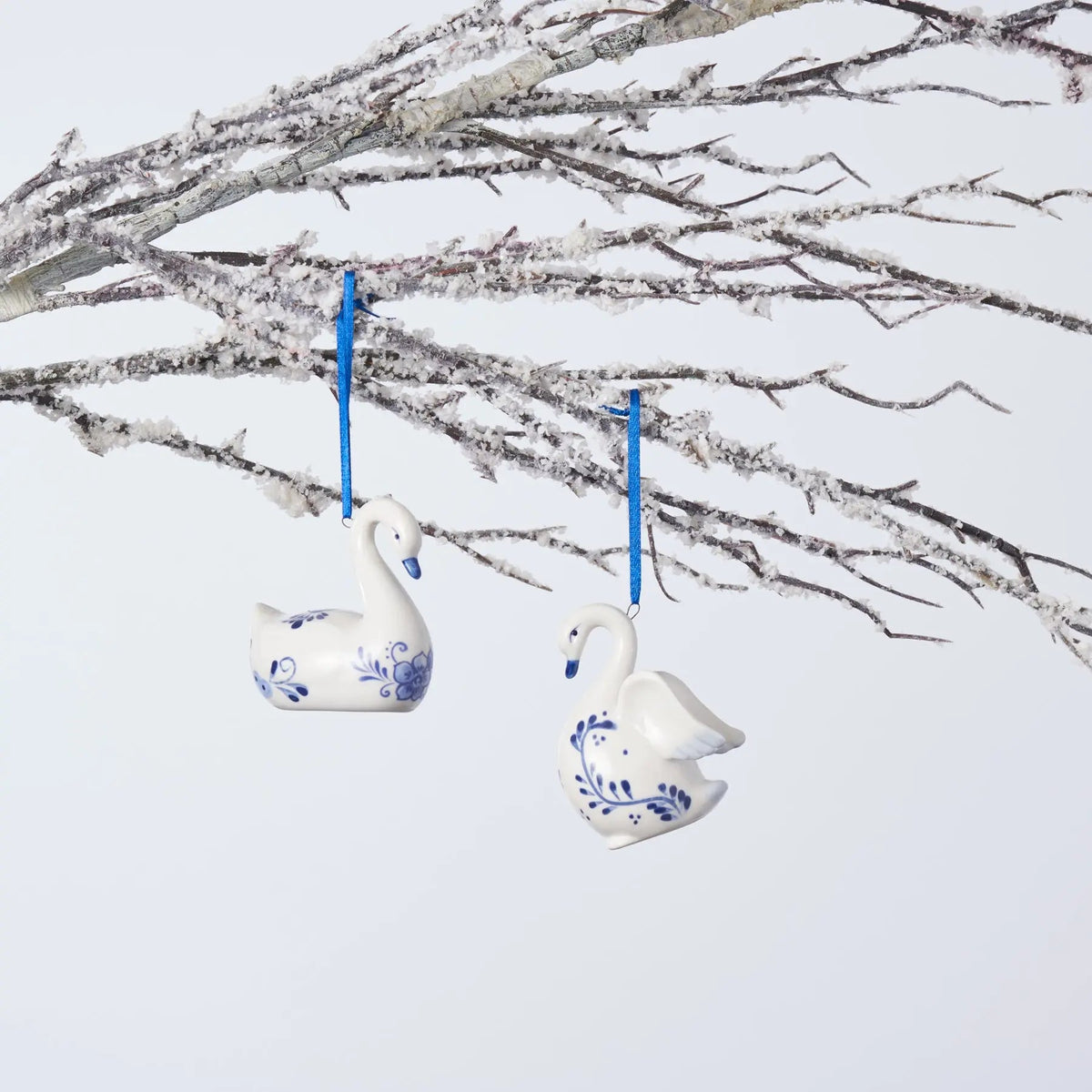 Yulemere Indigo Blue and White Delft Porcelain Swan Christmas Ornament overall view
