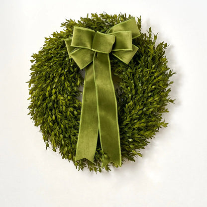 Yulemere Realistic English Boxwood Leaf Christmas Wreath 18 Inch detail view 4