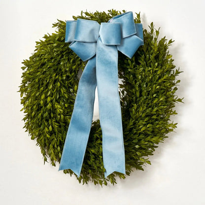 Yulemere Realistic English Boxwood Leaf Christmas Wreath 18 Inch detail view 5