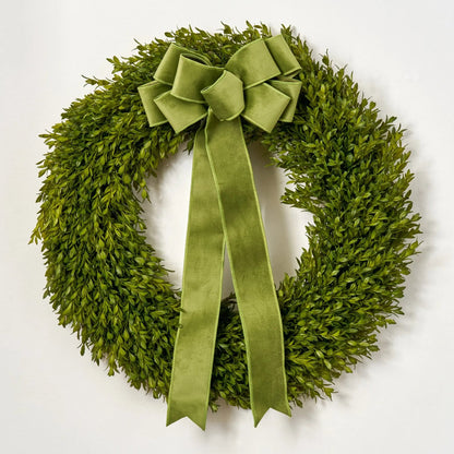 Yulemere Realistic English Boxwood Leaf Christmas Wreath 24 Inch detail view 4