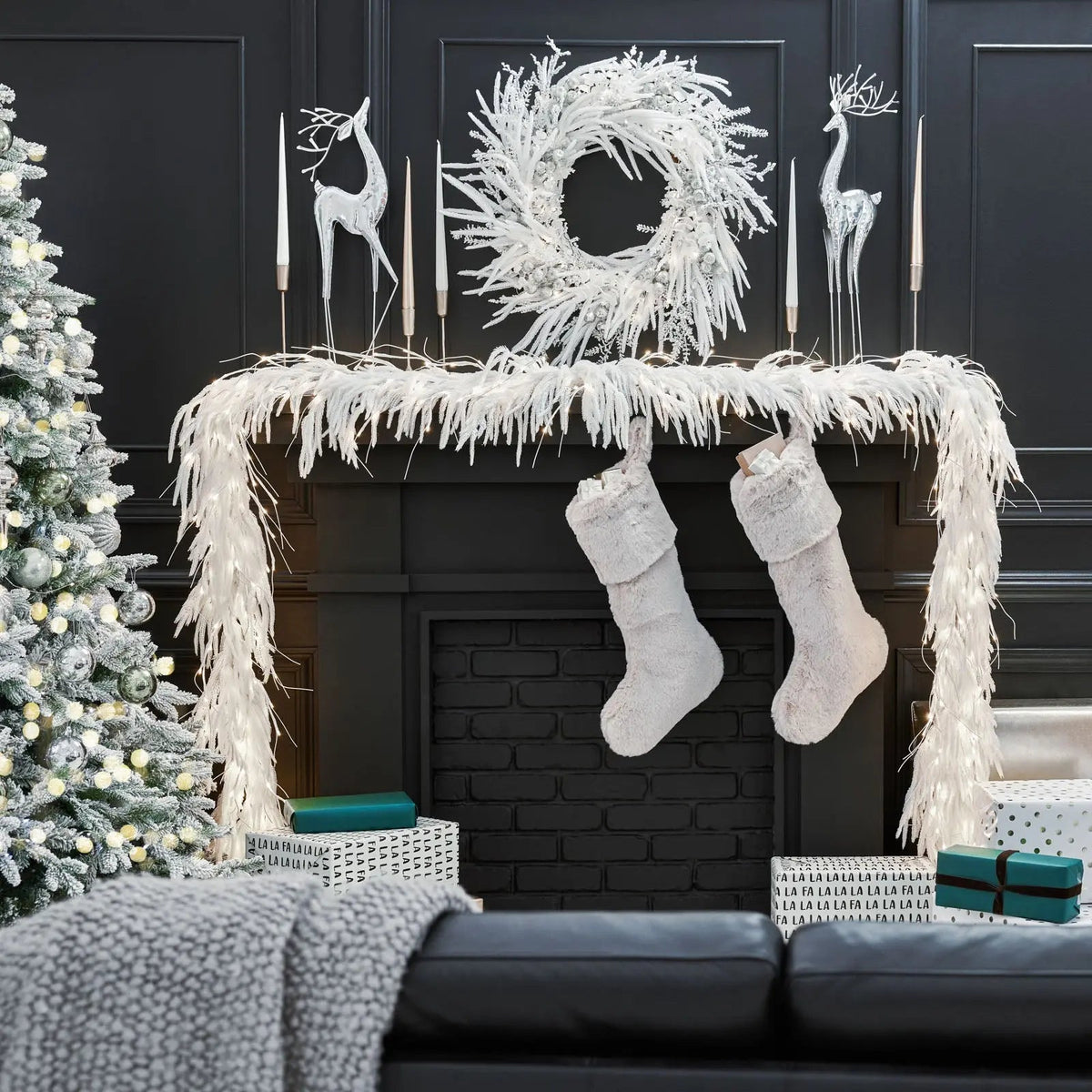 Yulemere pre lit Real Touch white Norfolk pine Christmas garland detail view 3