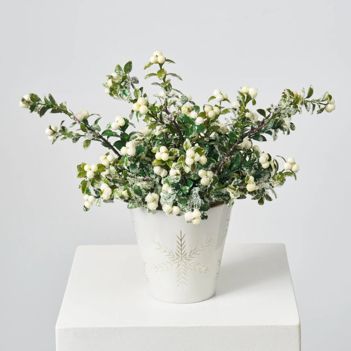 Yulemere Glitter Cream Snowberry and Boxwood Greenery Holiday Centerpiece detail view 3