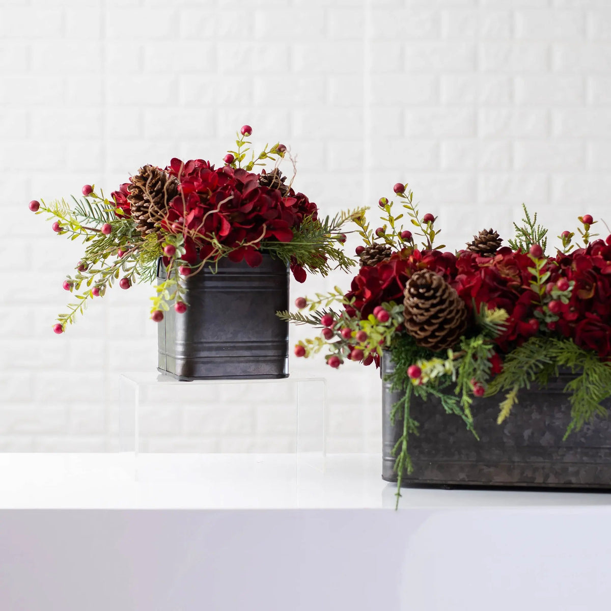 Yulemere Burgundy Red Hydrangea Wild Cranberry Holiday Centerpiece detail view 3
