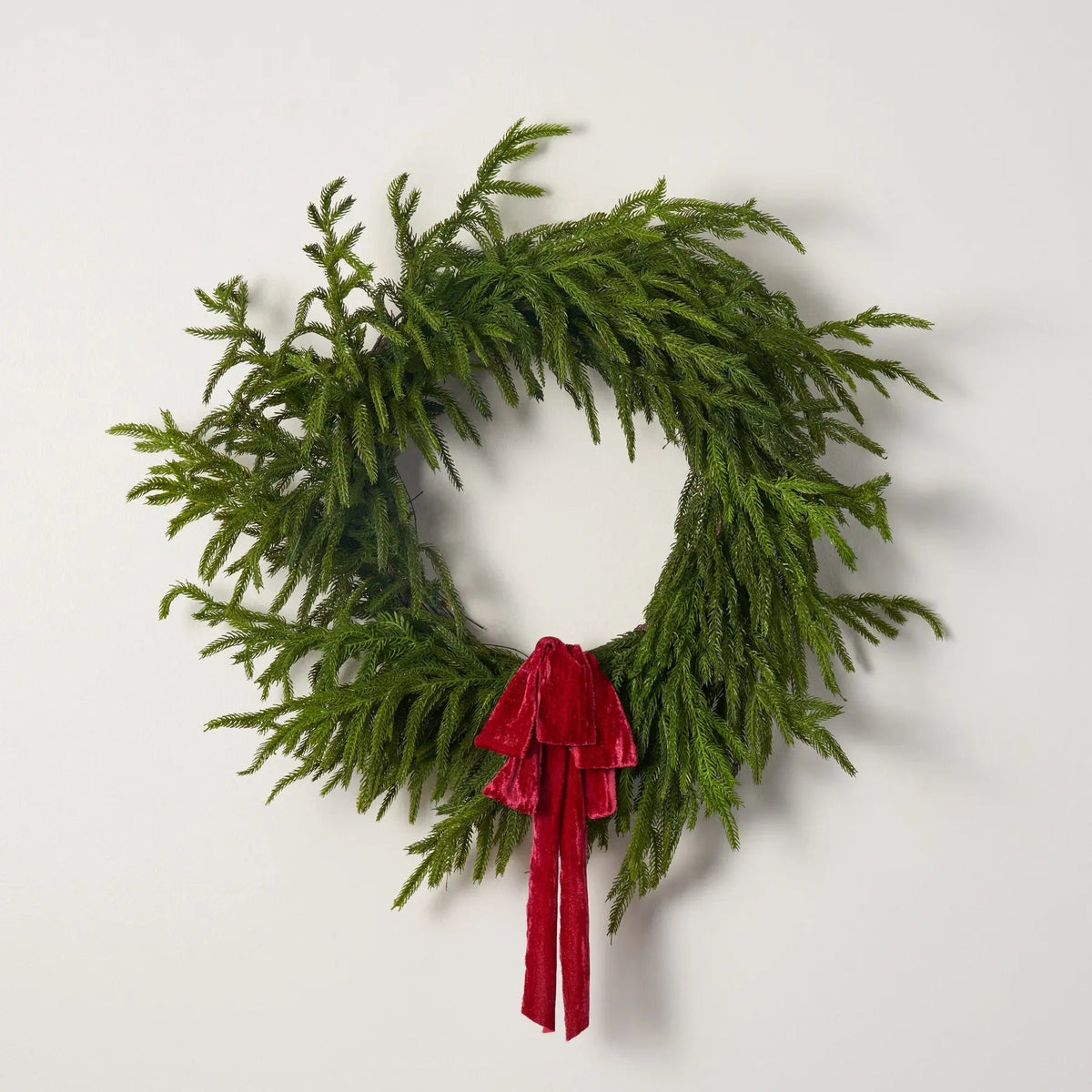 Yulemere Real Touch Norfolk Pine Christmas Wreath detail view 4