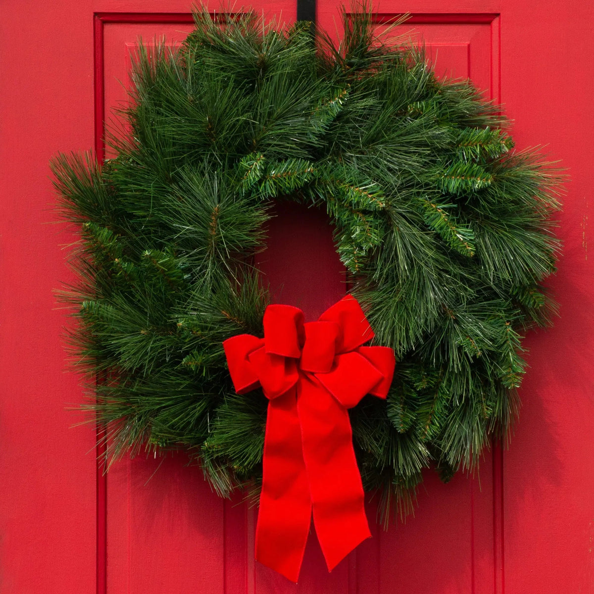 Yulemere Outdoor UV Protected Long Needle Pine Christmas Wreath detail view 2