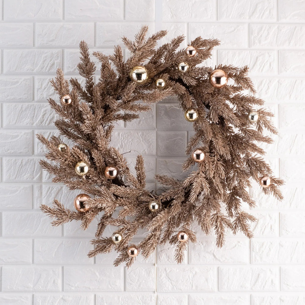 Yulemere Metallic Glitter Vintage Style Christmas Pine Wreath detail view 2