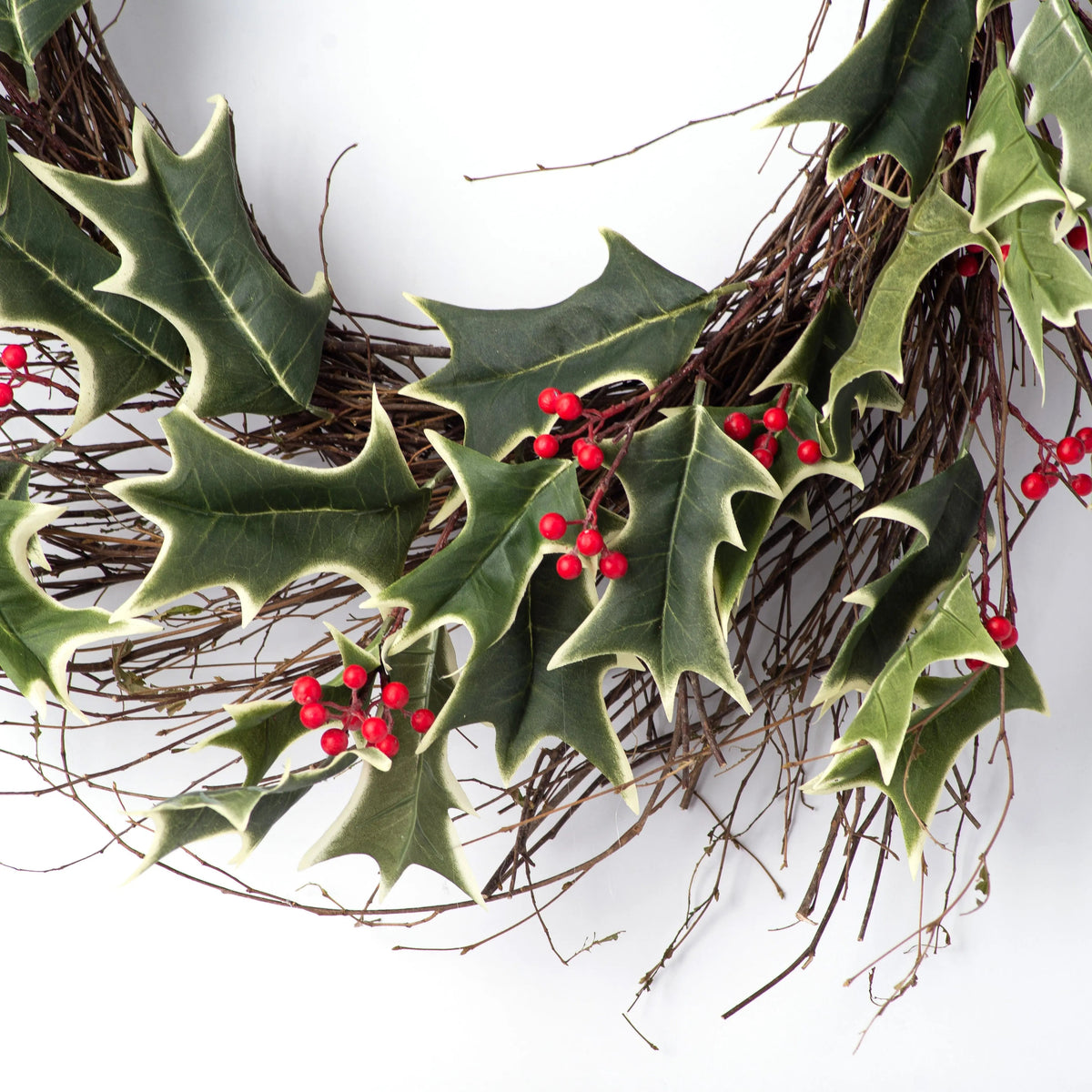 Yulemere Variegated Holly Berry Christmas Wreath detail view 2