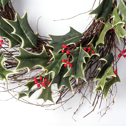 Yulemere Variegated Holly Berry Christmas Wreath detail view 2