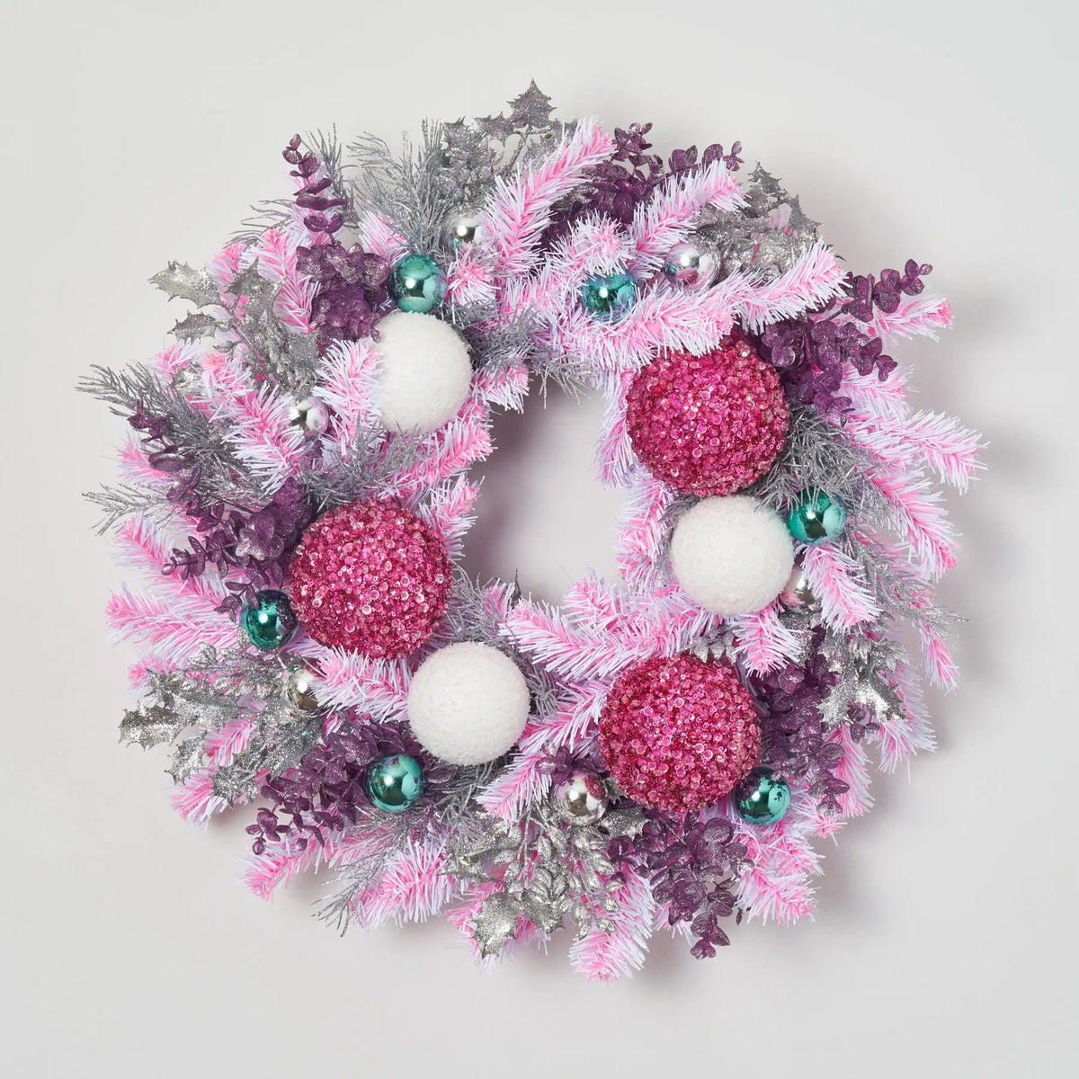 Yulemere The Dream House Glittered Metallic Pine Wreath detail view 3