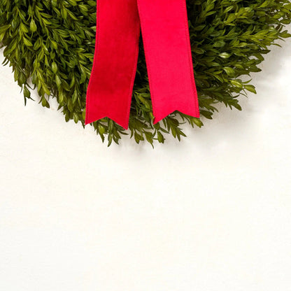 Yulemere Realistic English Boxwood Leaf Christmas Wreath 24 Inch detail view 6
