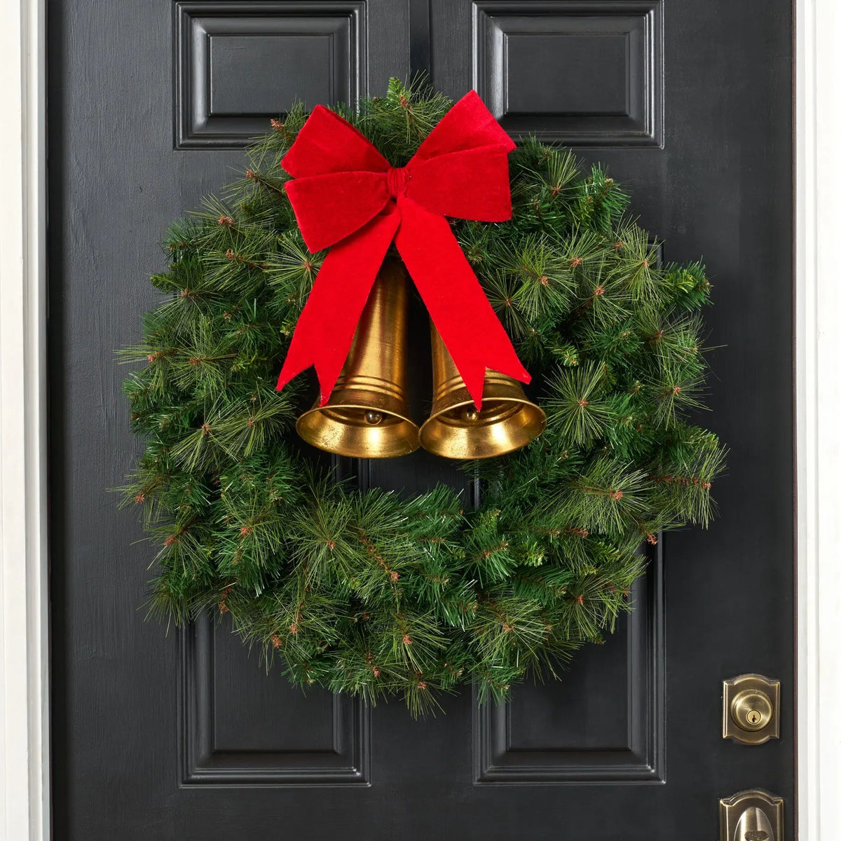 Yulemere Carol of the Bells Oversized Gold Carillon Christmas Wreath detail view 3