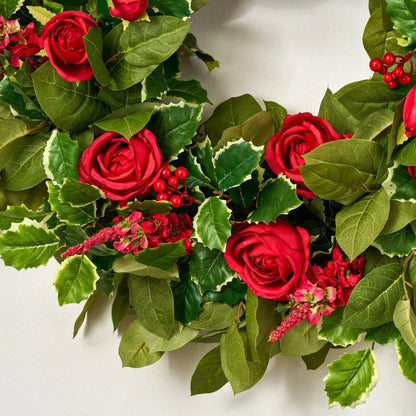 Yulemere Holly Jolly Christmas Red Rose Green Salal Wreath detail view 2