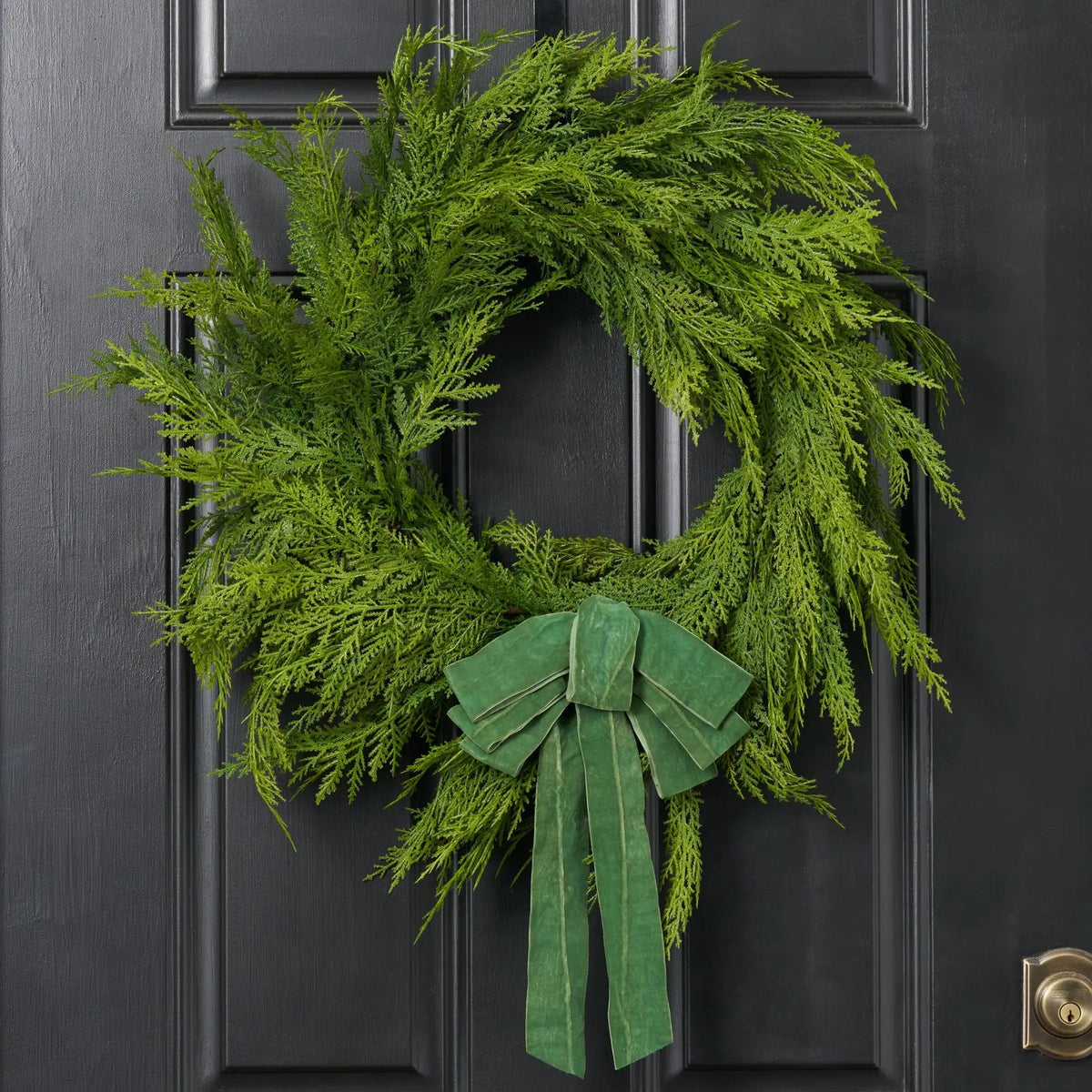 Yulemere Soft Touch Cedar Outdoor Christmas Wreath with Velvet Bow detail view 9