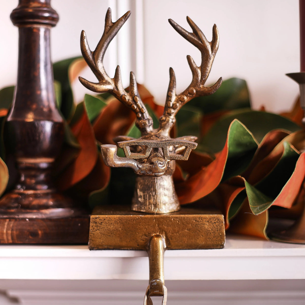 Yulemere Bronzed Aluminum Stocking Holders detail view 5