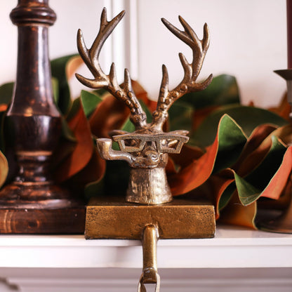 Yulemere Bronzed Aluminum Stocking Holders detail view 5