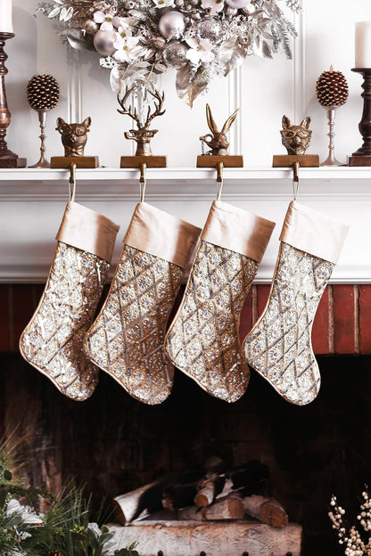 Yulemere Bronzed Aluminum Stocking Holders detail view 8