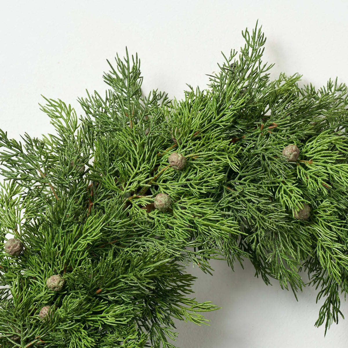 Yulemere Real Touch Seeding Juniper Berry Large Front Door Wreath overall view