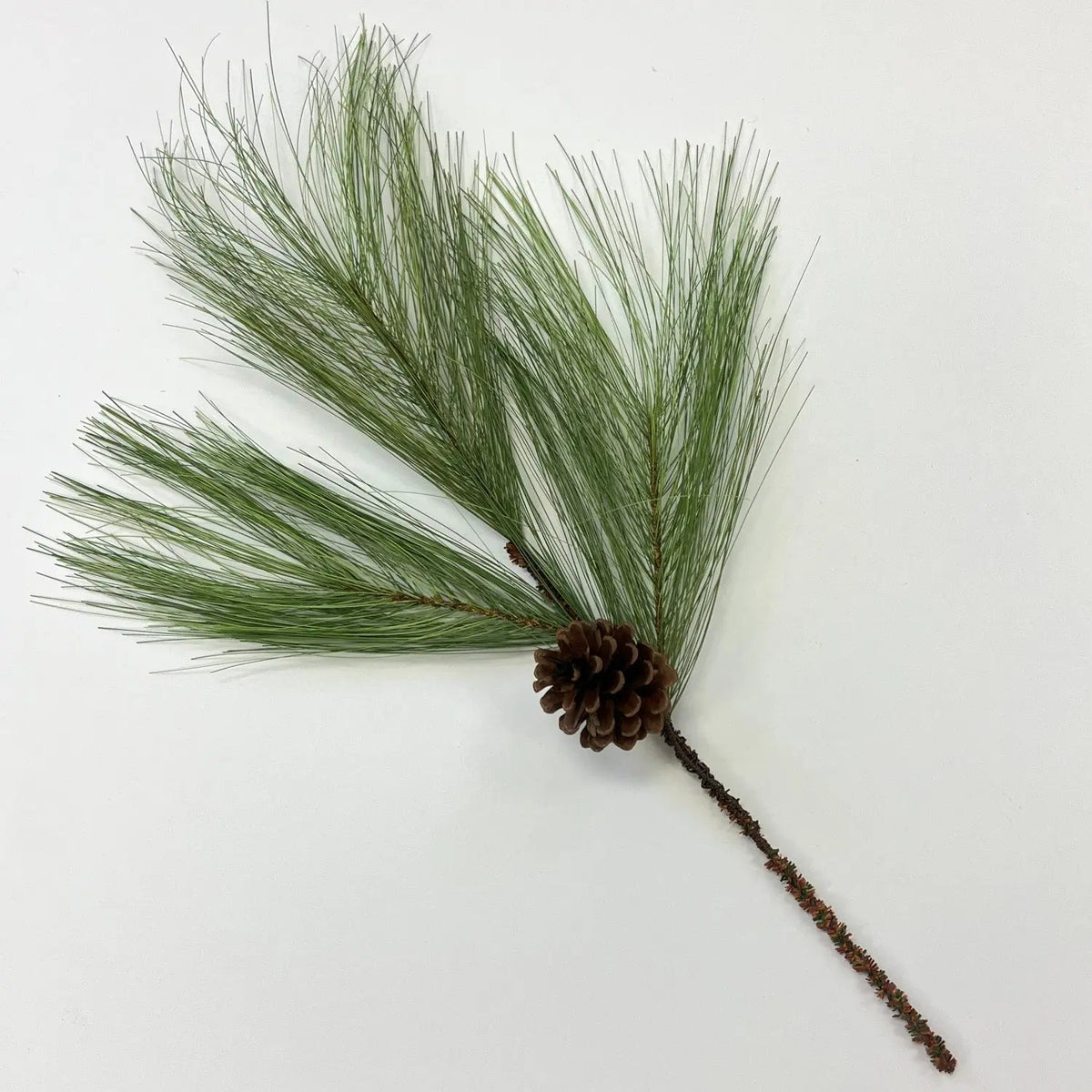 Yulemere Long Needle Pine and Pinecone Winter Spray overall view