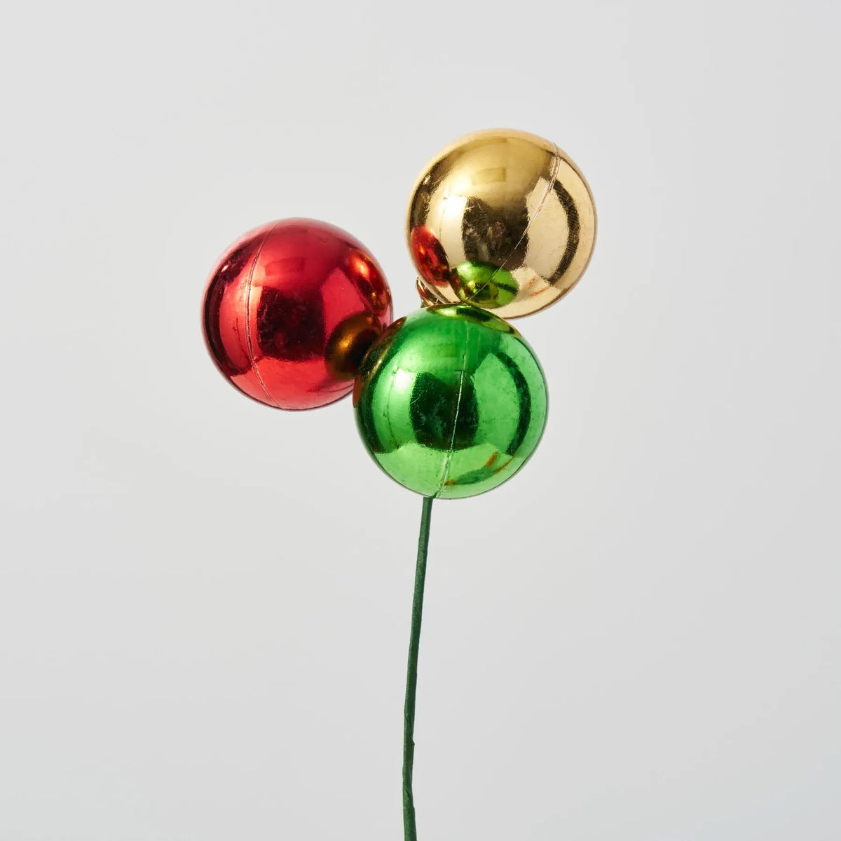 Yulemere Red Green and Gold Shiny VP Ball Ornament overall view