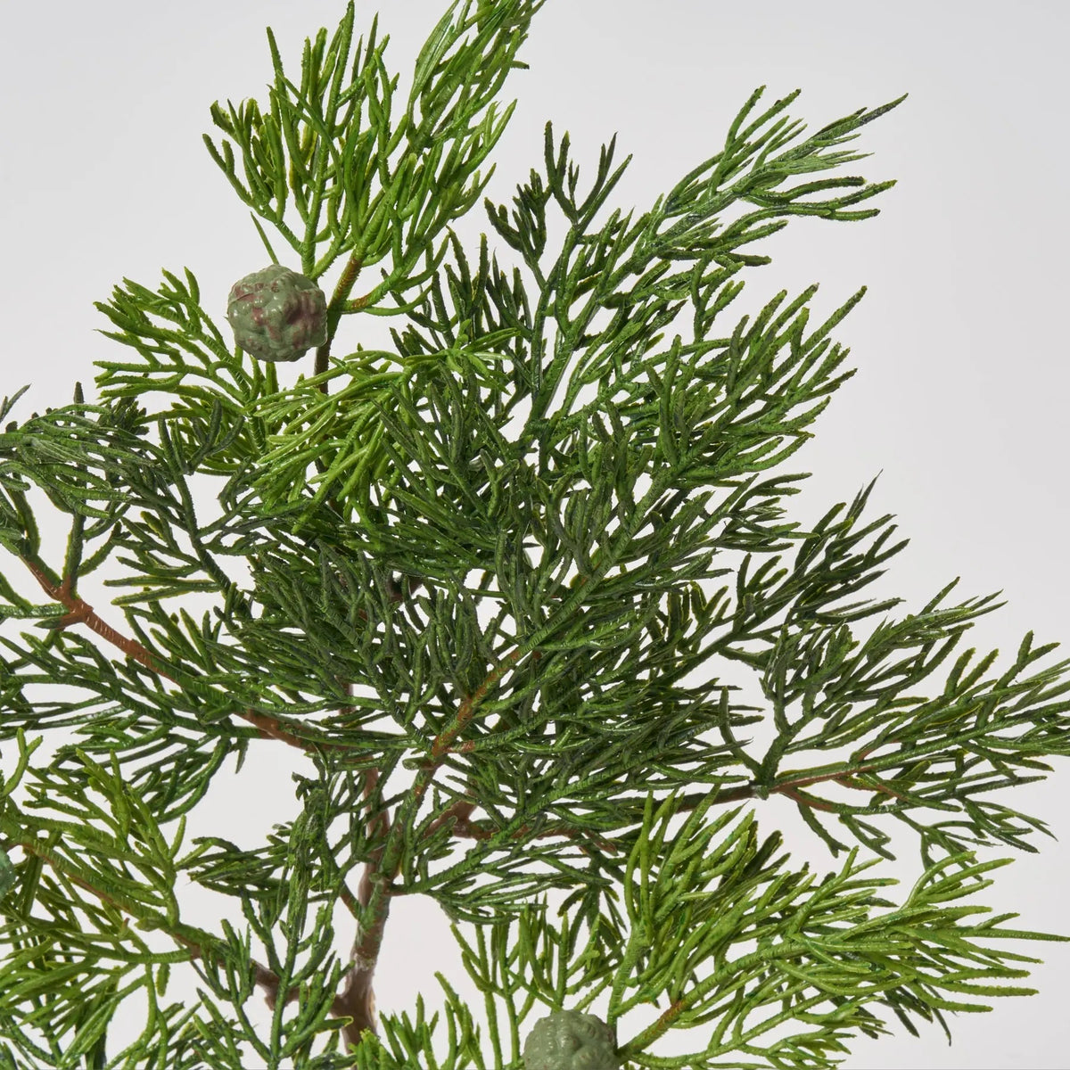 Yulemere Green Juniper Branch Spray Christmas Faux Greenery detail view 2