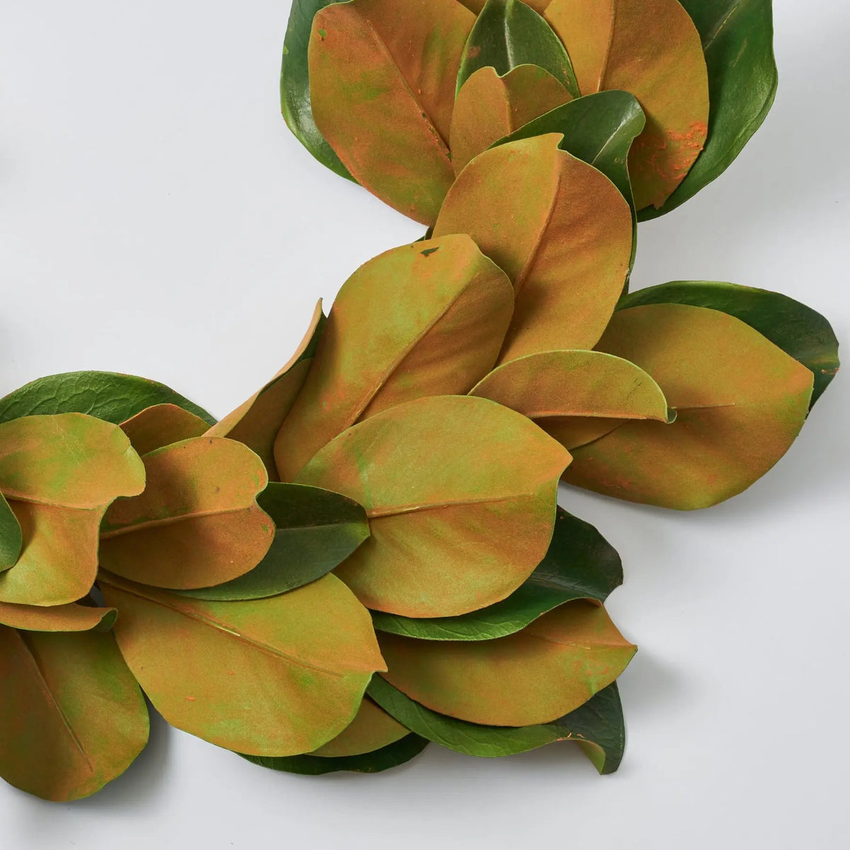 Yulemere Real Touch Magnolia Leaf Christmas Garland detail view 2