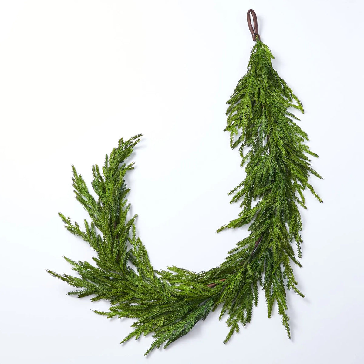 Yulemere Real Touch Norfolk Pine Christmas Garland detail view 2