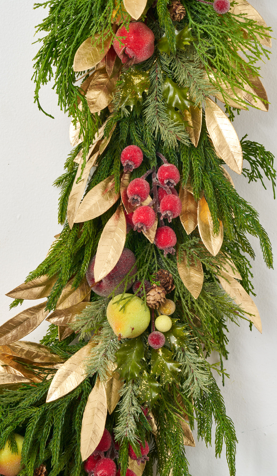 Yulemere Della Robbia Style Christmas Garland detail view 3