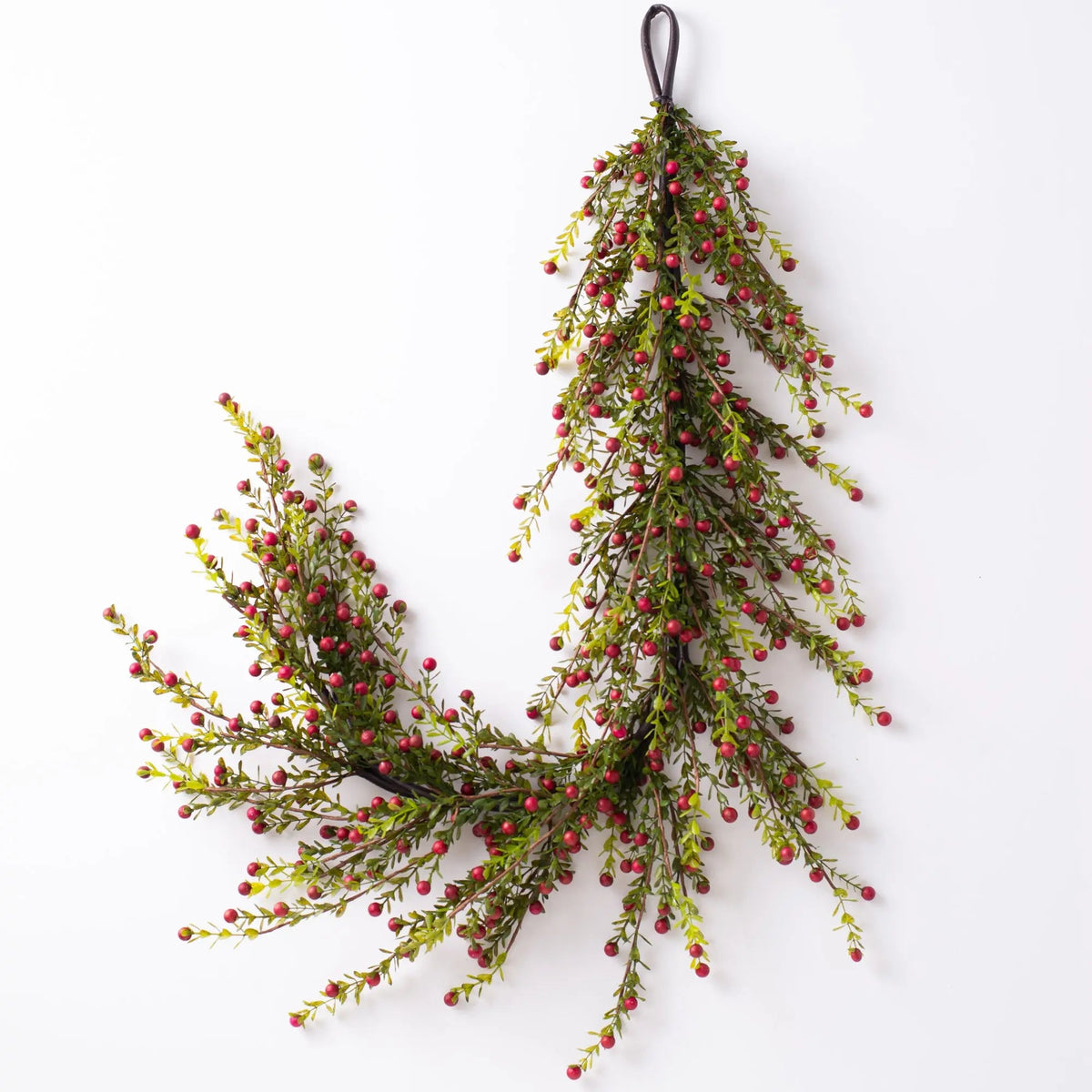 Yulemere Wild Cranberry and Leaf Mantle Table Runner Garland overall view