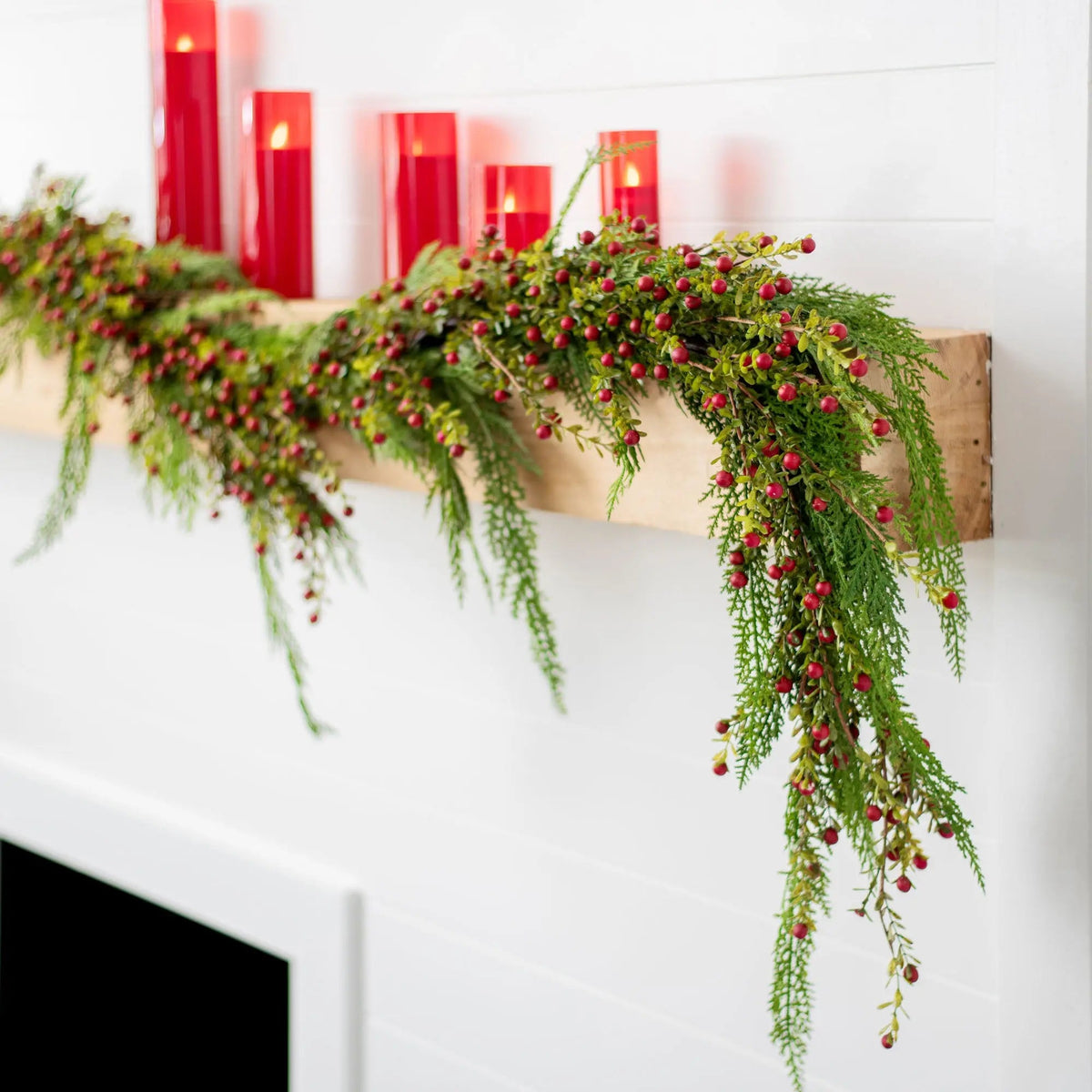 Yulemere Real Touch Wild Cranberry and Cedar Christmas Garland detail view 3
