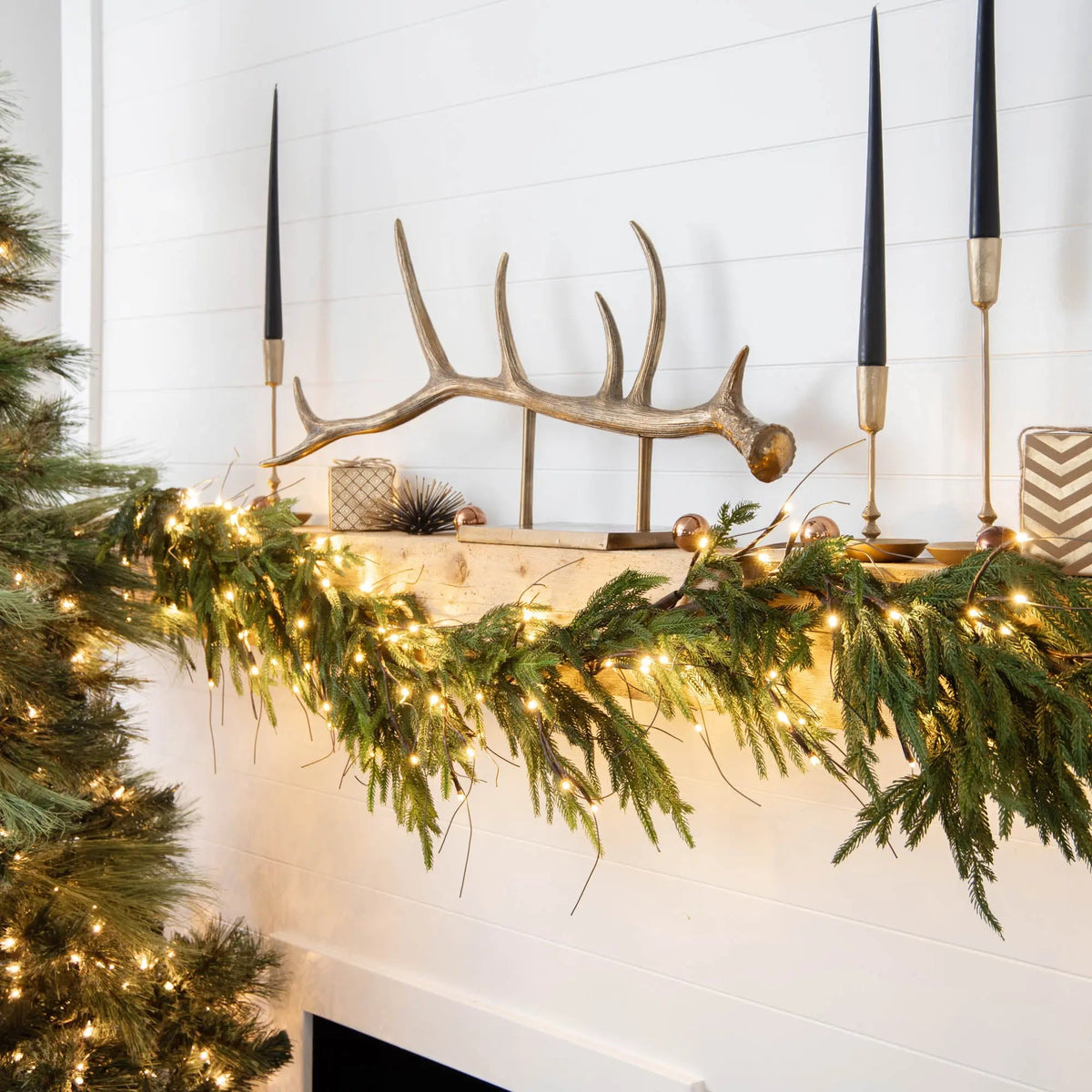 Yulemere Pre Lit Real Touch Norfolk Pine Christmas Garland overall view