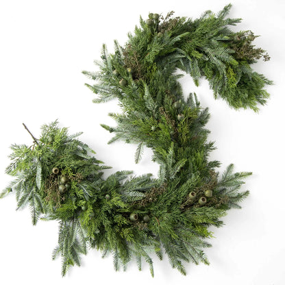 Yulemere Real Touch Mixed Juniper and Eucalyptus Christmas Garland detail view 3