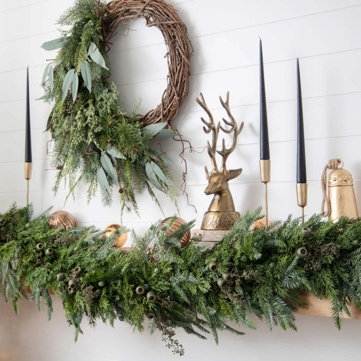 Yulemere Real Touch Mixed Juniper and Eucalyptus Christmas Garland detail view 4
