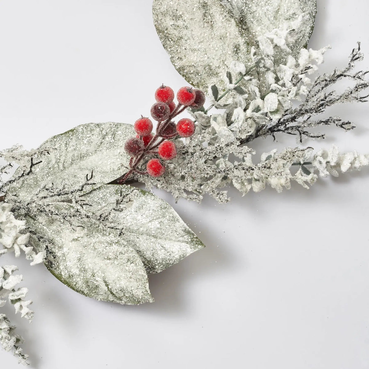 Yulemere Real Touch Red Magnolia Christmas Garland detail view 2