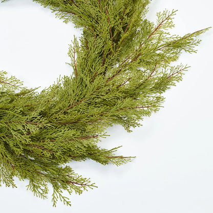 Yulemere Real Touch classic cedar Christmas garland detail view 2