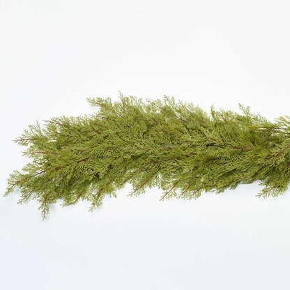 Yulemere Real Touch classic cedar Christmas garland overall view