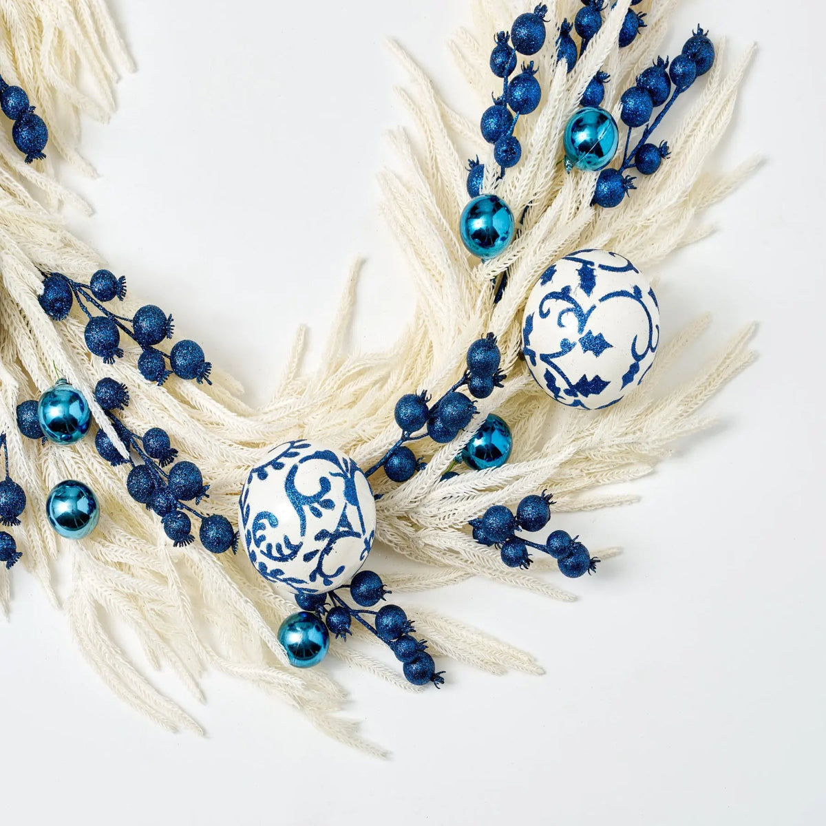 Yulemere White Norfolk Slate Blue Christmas Garland detail view 2
