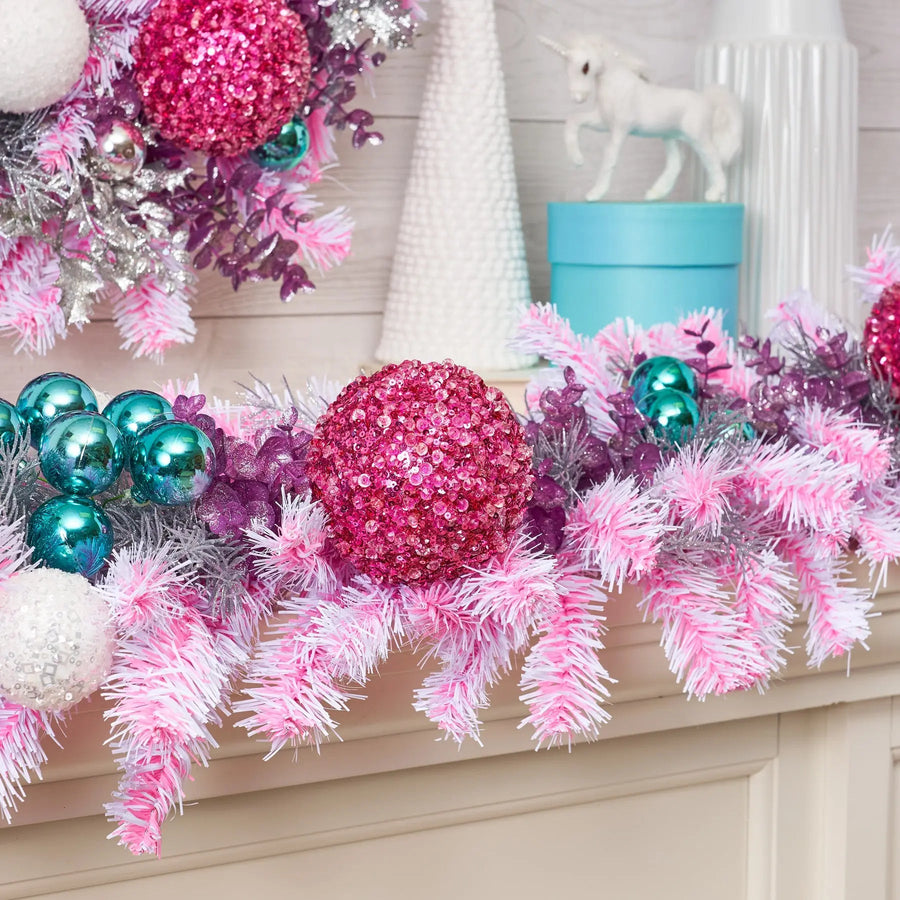 Yulemere The Dream House Glittered Pine Garland overall view