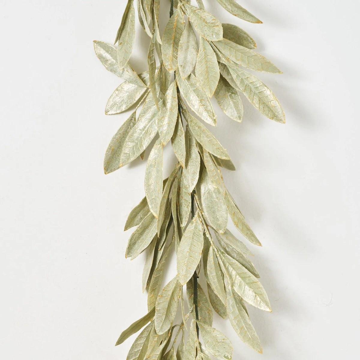 Yulemere Sage Green Gold Brushed Bay Leaf Fall Christmas Mantle Garland detail view 4