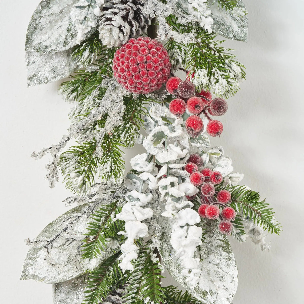 Yulemere Real Touch Red Magnolia Christmas Garland White detail view 2