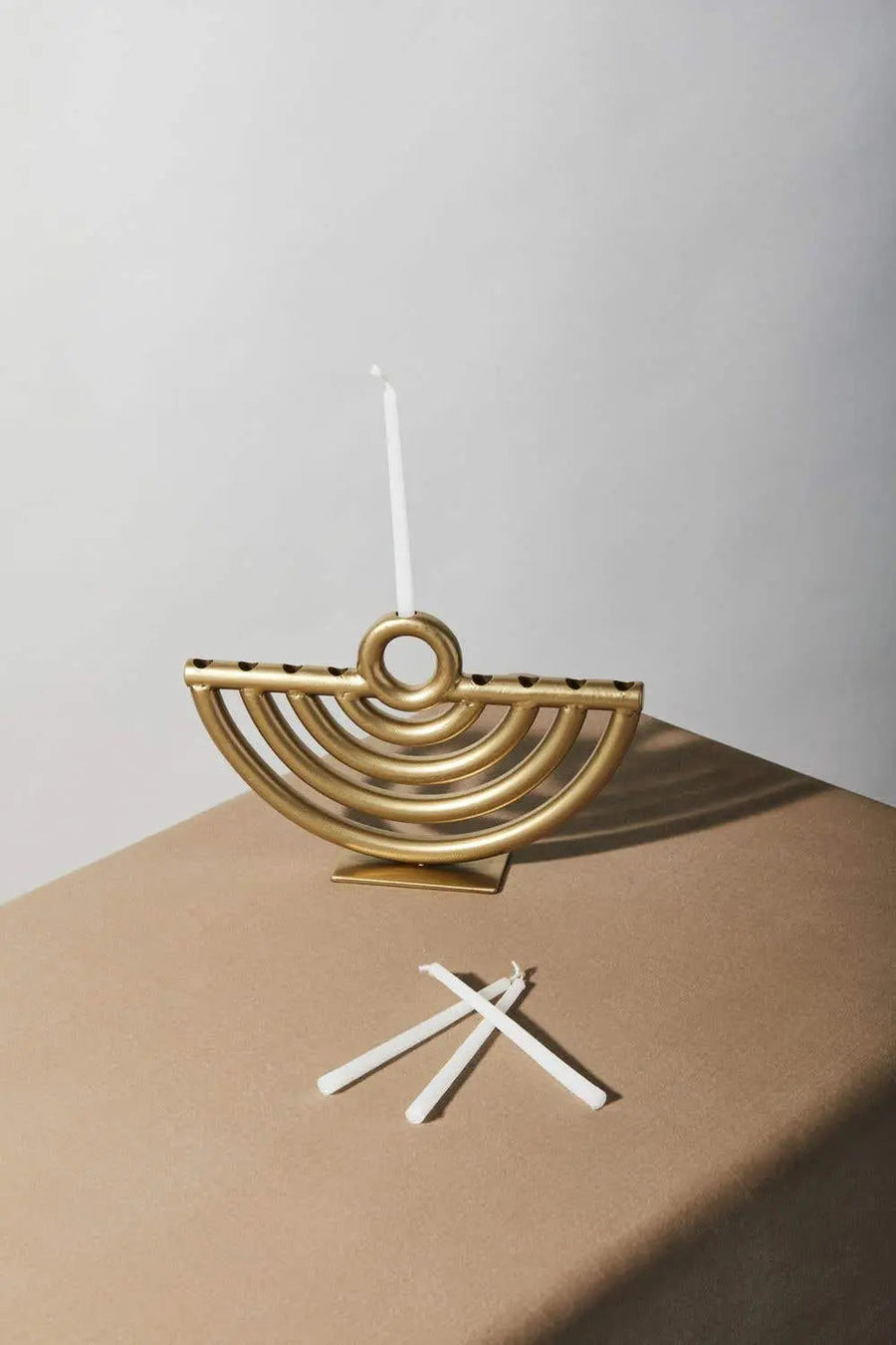 Yulemere Gold Metal Circle of Life 9 Candle Modern Menorah overall view