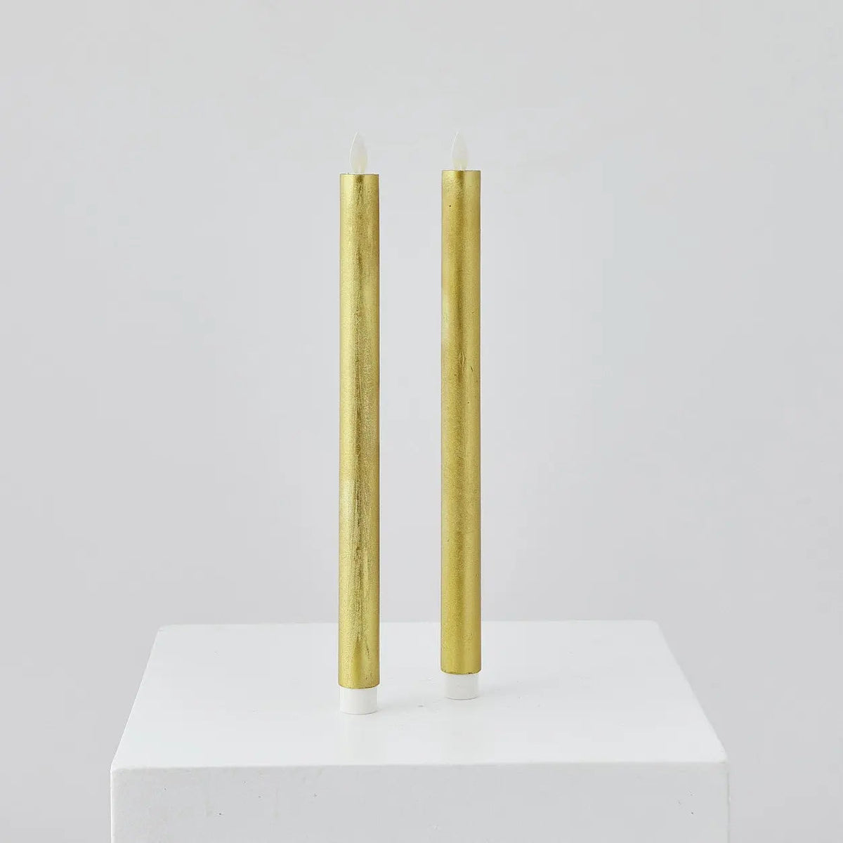 Yulemere Moving Flameless LED Gold 14 Inch Taper Candles detail view 2