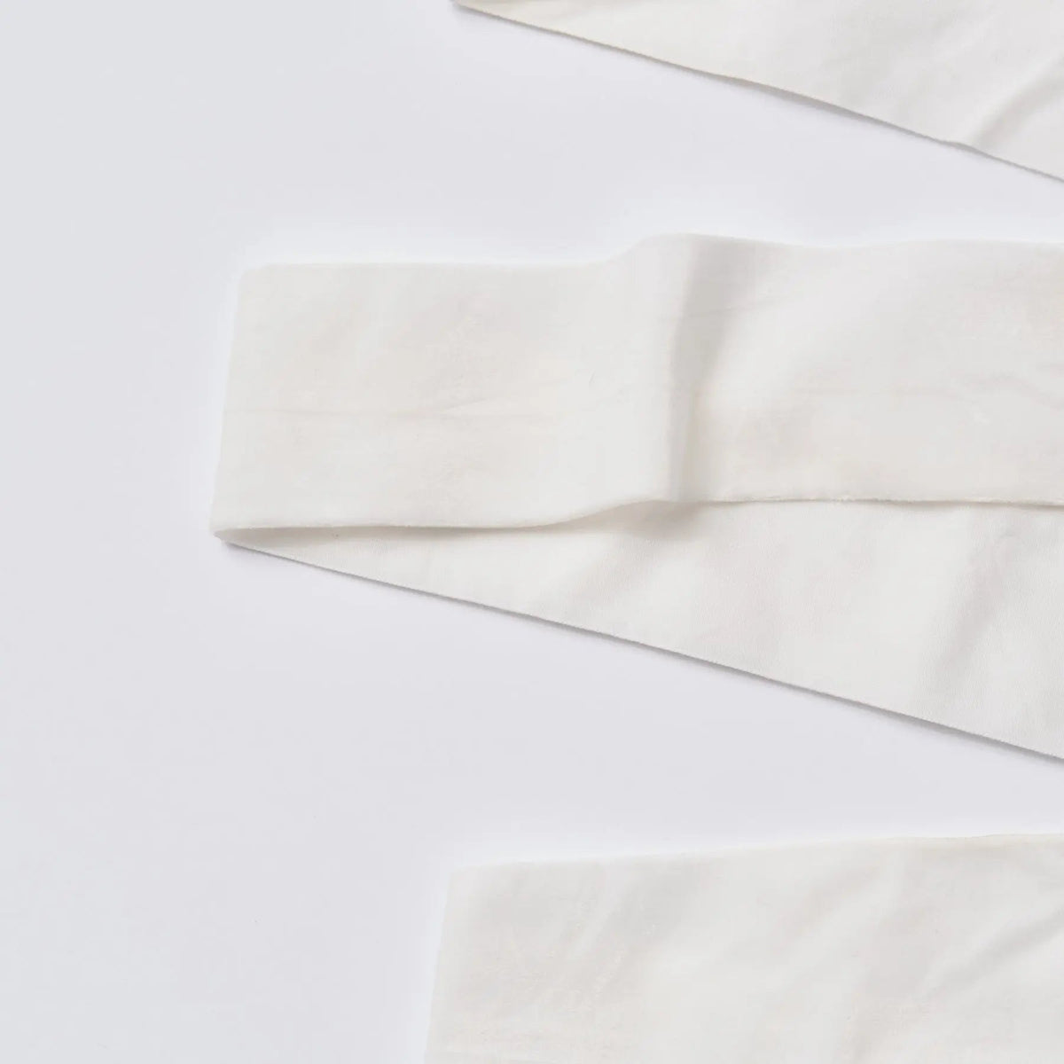 Yulemere Snow White Velvet Lux Ribbon 3 Yard Cut detail view 3