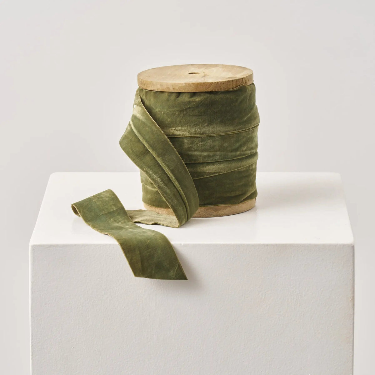 Yulemere Olive Green Velvet Lux Ribbon detail view 3