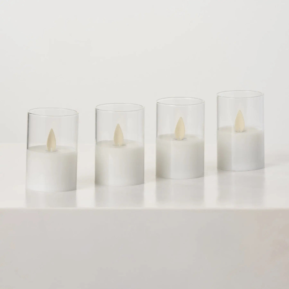Yulemere Moving Flameless LED White Glass Rechargeable Candle overall view