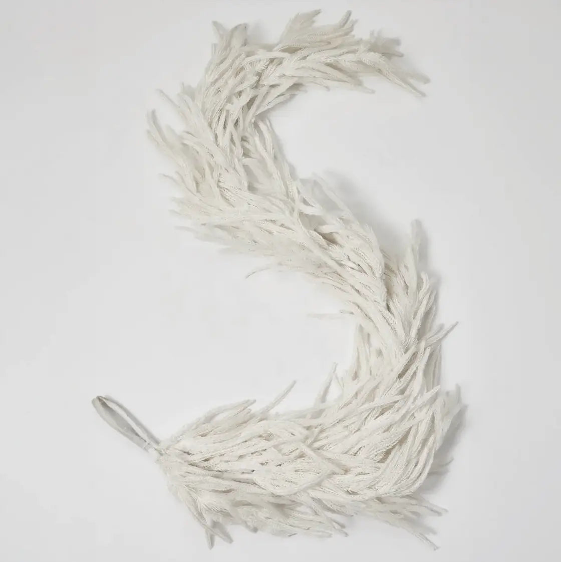 Yulemere Real Touch White Norfolk Christmas Garland detail view 2